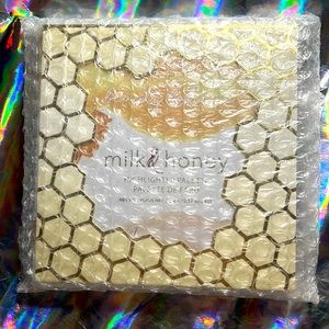 Beauty Bakerie MILK & HONEY HIGHLIGHTER PALETTE